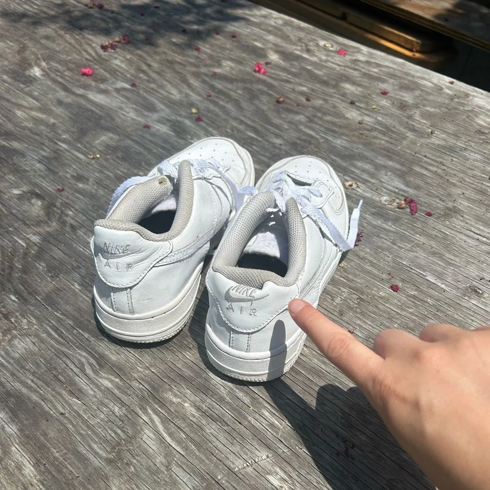 Air Force ones size 5.5 y white Nike air